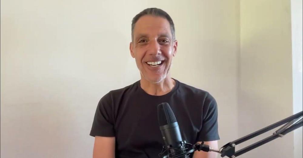 15970123690021783400